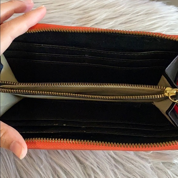 Large Wallet - Picture 5 of 7